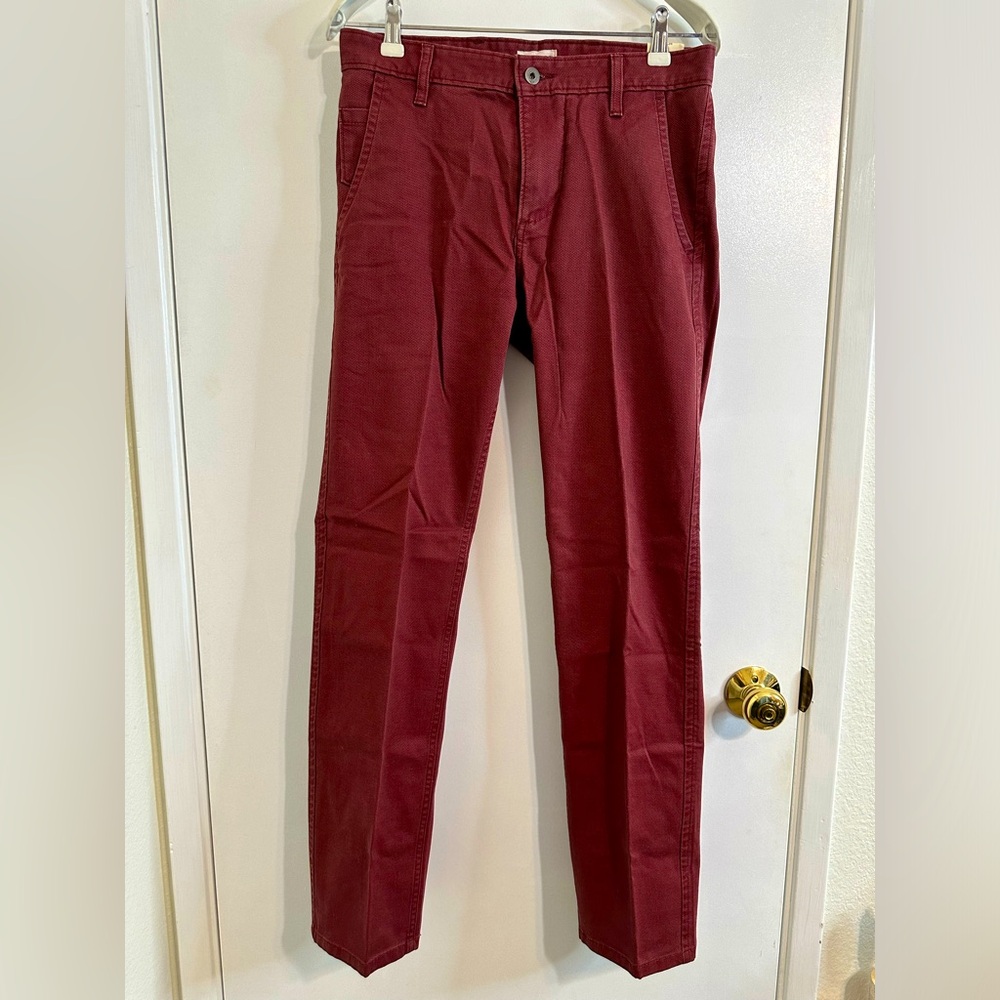 NWT DOCKERS Slim Tapered Burgundy Cranberry Chinos Pants